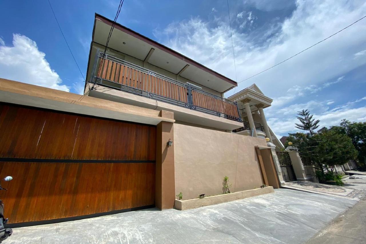 Reddoorz Near Mojokerto Train Station酒店 外观 照片