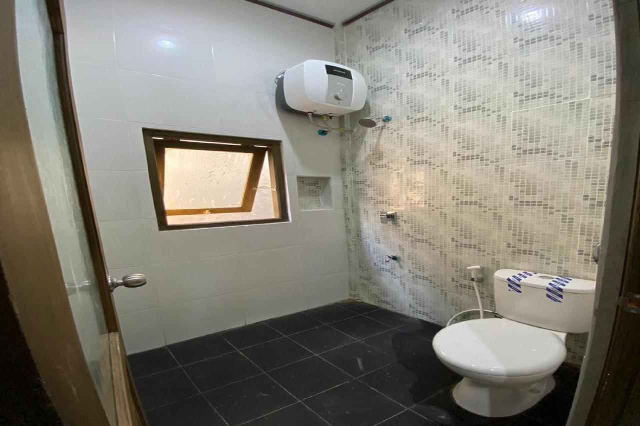 Reddoorz Near Mojokerto Train Station酒店 外观 照片